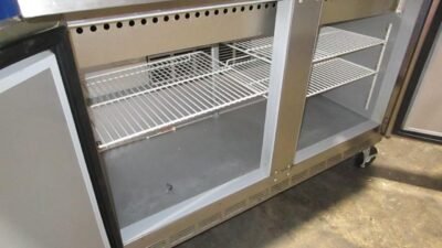 Beverage air sandwich prep table